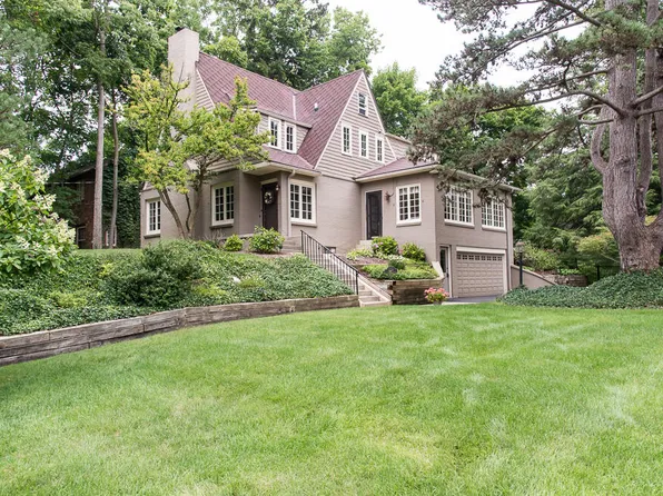 2339 Springhill Dr, Kalamazoo, MI 49008