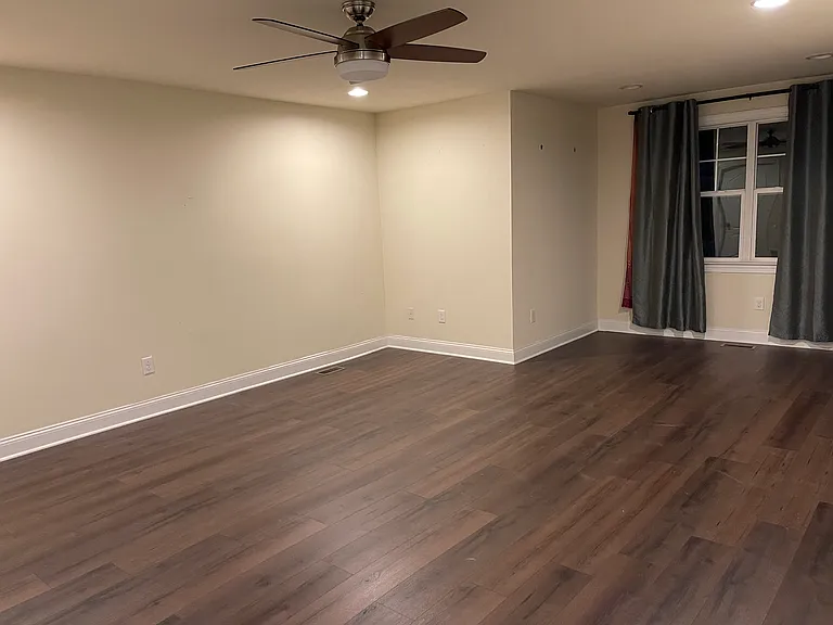 111 Elton Farm Cir — Photo 12