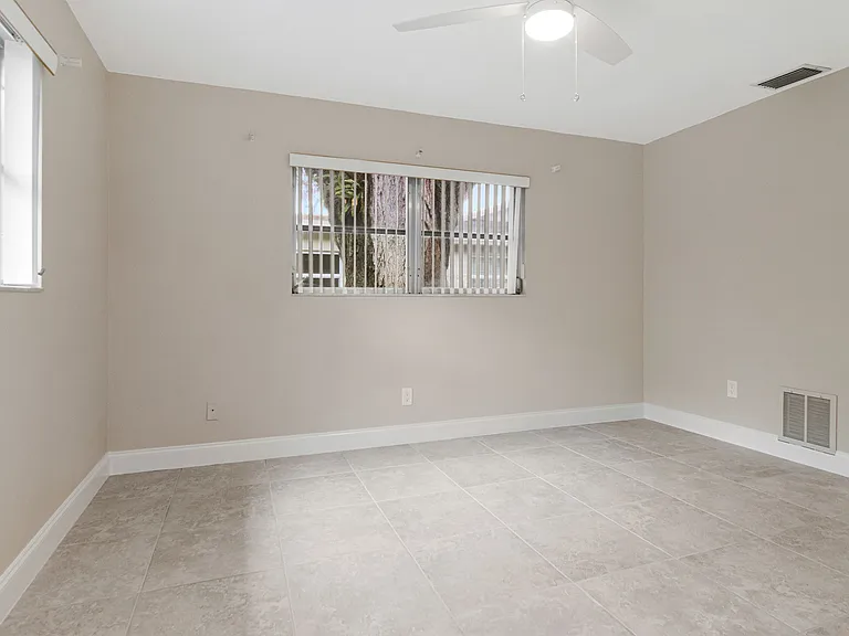 2958 Dundee Dr — Photo 26