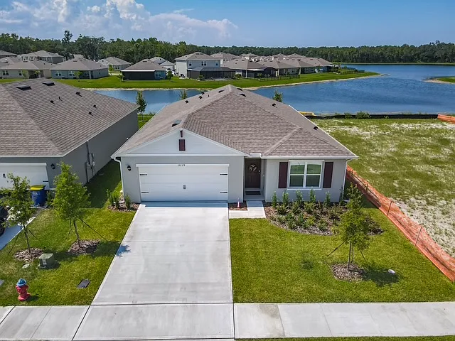 2219 Lake Preserve Circle - 1 — Photo 2