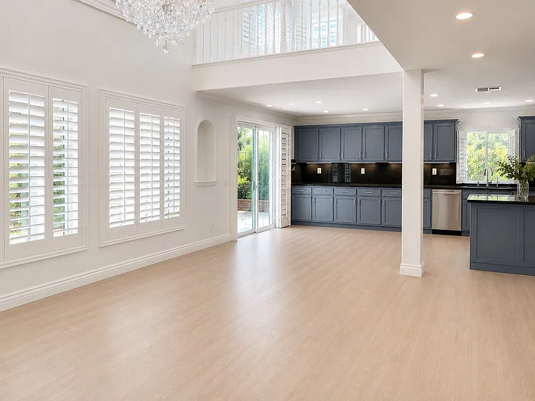 20871 Betron St — Photo 2