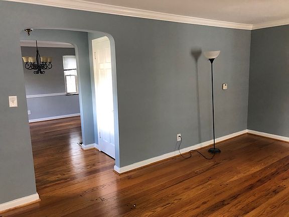 3rd image of 3759 N Berkley Cir