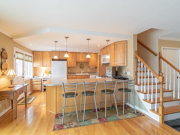5th image of 2824 E Bel Aire Dr