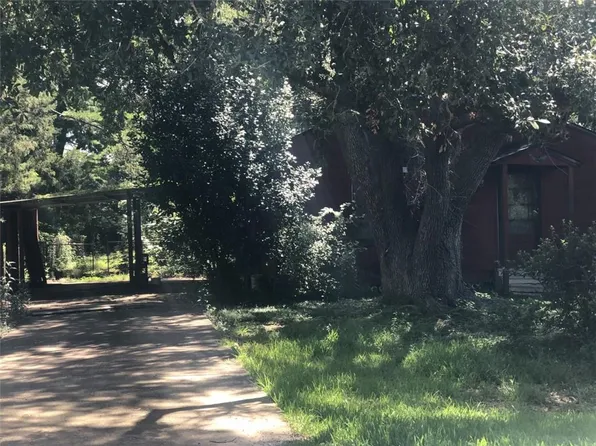 220 6th St, Oakdale, LA 71463
