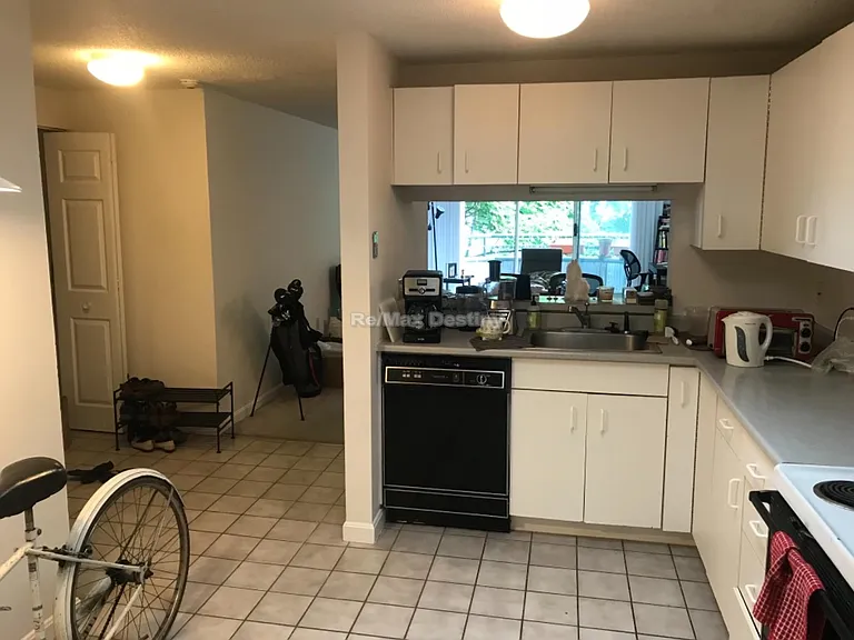 175 Beacon St #406 — Photo 5