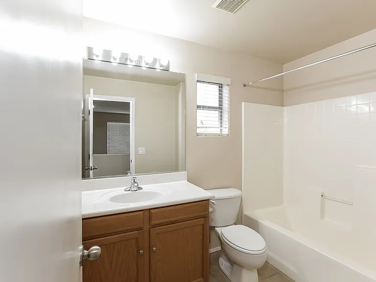 7640 E Barstow St — Photo 14