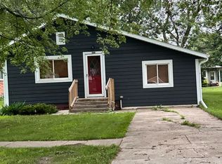 605 7th Ave S, Clear Lake, SD 57226