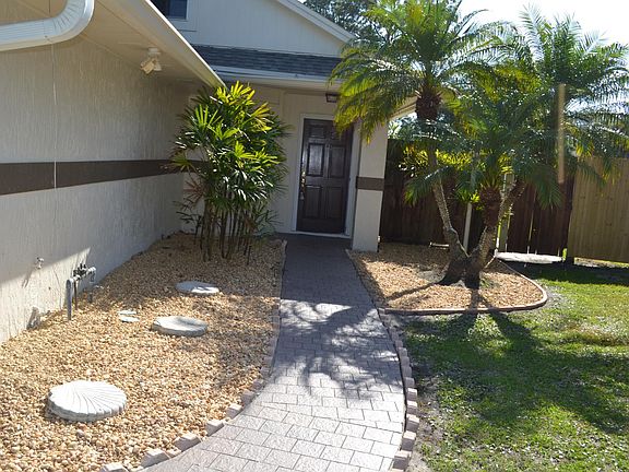 4th image of 489 Amethyst Way