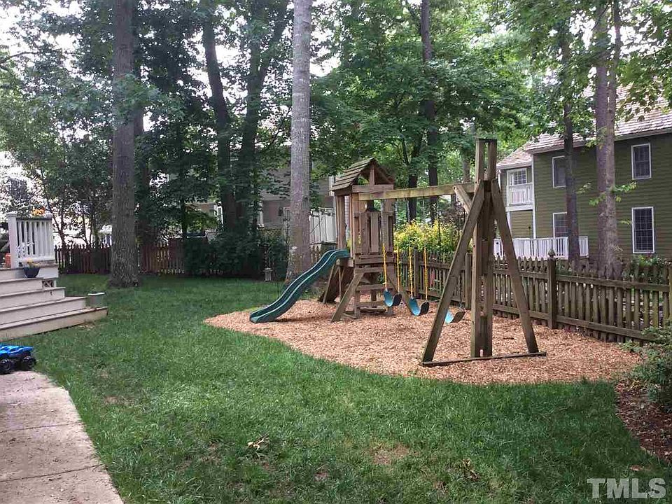2nd image of 2209 Middlefield Ct