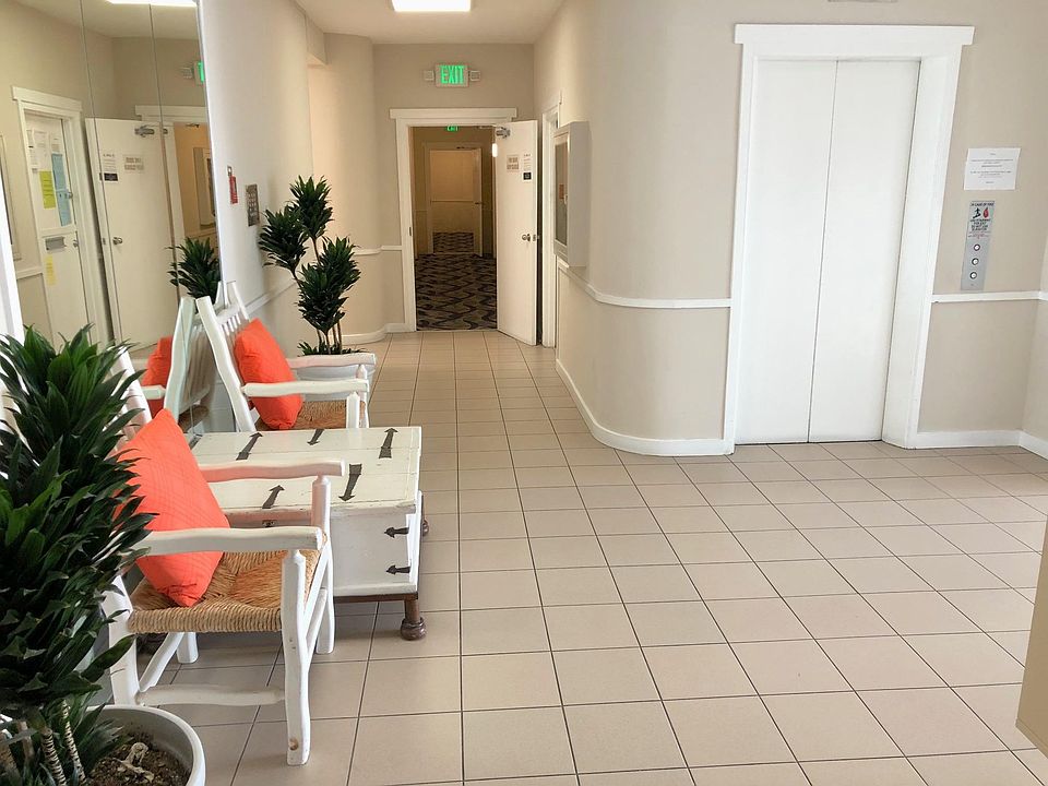 Lobby with elevator.