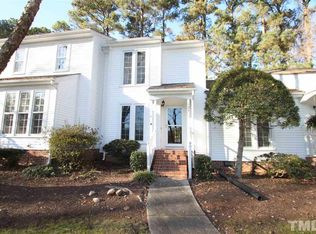 129 Planetree Ln, Cary, NC 27511