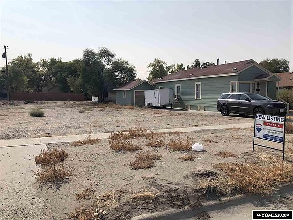 3rd image of 109 W Adams Ave