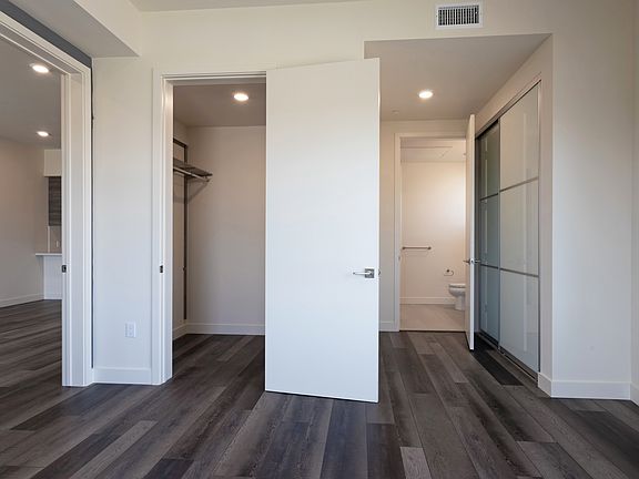 5th image of 4965 S Centinela Ave #203