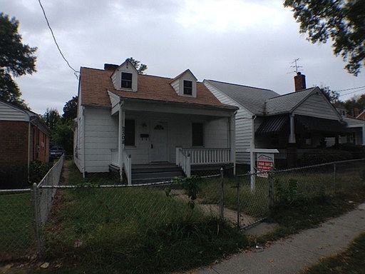 1st image of 2308 Halifax Ave