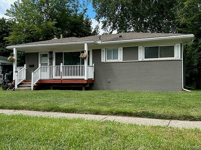 1st image of 743 E Summit St