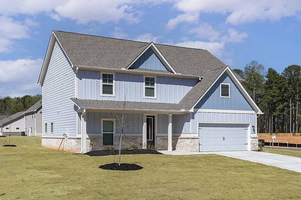 5 bed, 2.5 bath, 2623 sqft, $2,495 — Photo 3