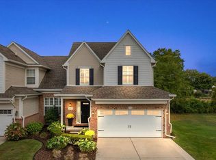 4404 Navin Field Ln, Troy, MI 48085