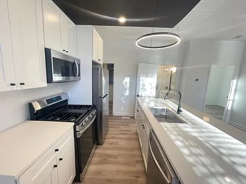 651 N Paulina St #1S Photo 1