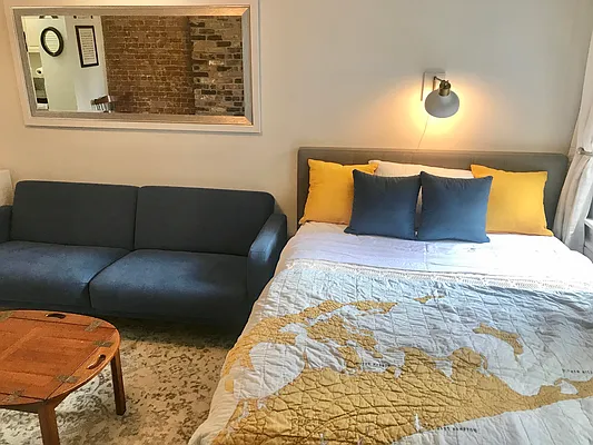 Rented by Compass | media 30