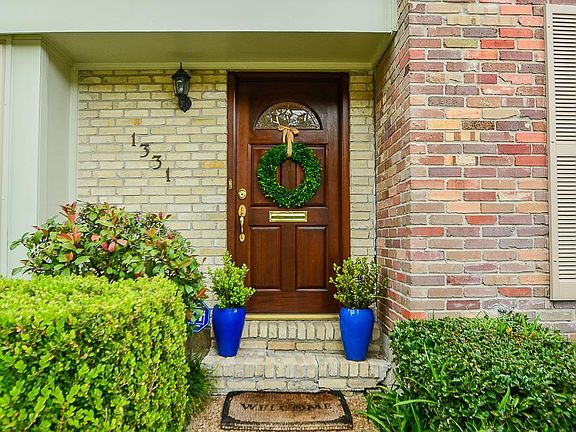 4th image of 1331 Fountain View Dr #136