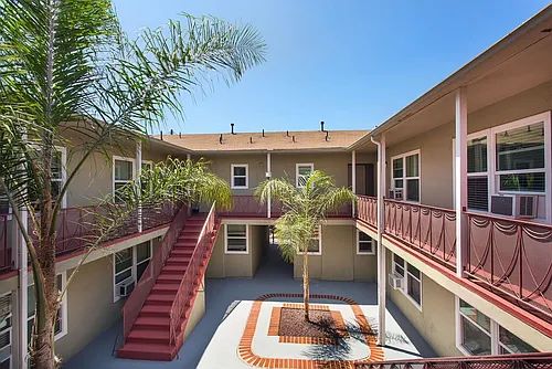 MMR - 1433 Miramar Photo 1