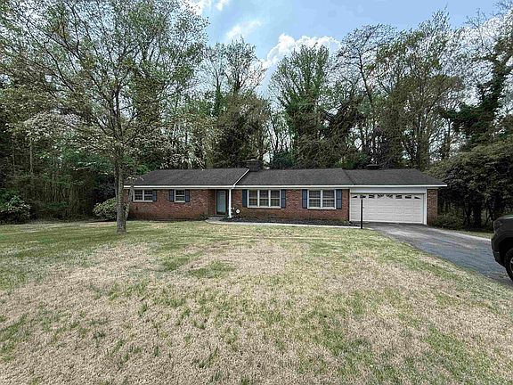 3rd image of 220 Trenton Rd