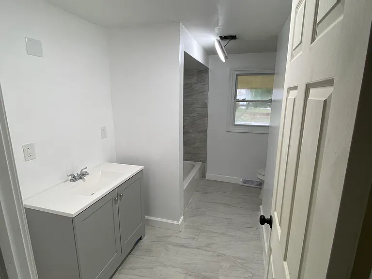 7290 Glenshire Rd — Photo 7