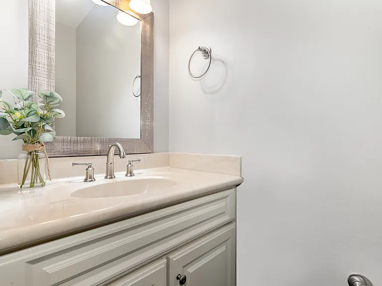 6111 Highcastle Ct — Photo 12