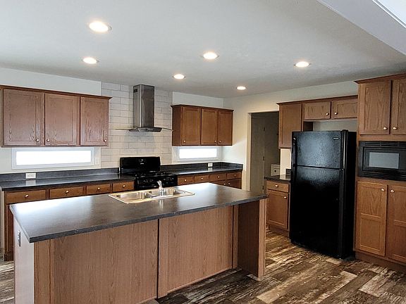 5th image of 1585 Ray Blvd #800