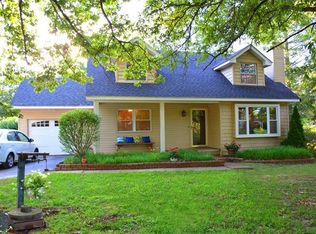 355 Eureka Rd, Eureka, MO 63025