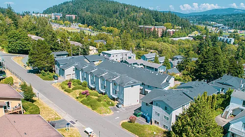 Rowan Grove Apts Photo 1