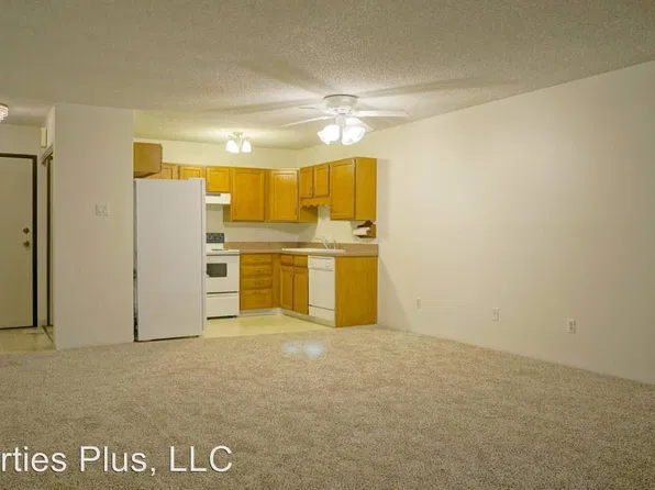 3184 S Heather Gardens Way APT 205, Aurora, CO 80014