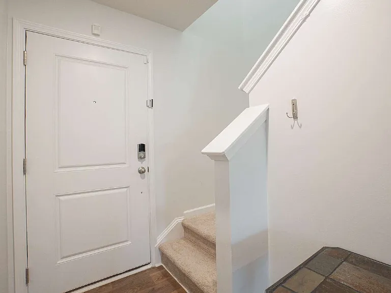 306 Wall St — Photo 4