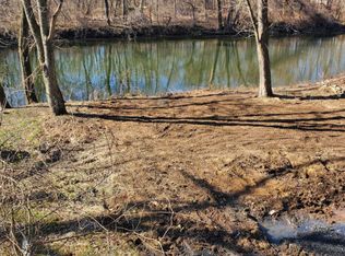 3911 Lower Rd, Levittown, PA 19056