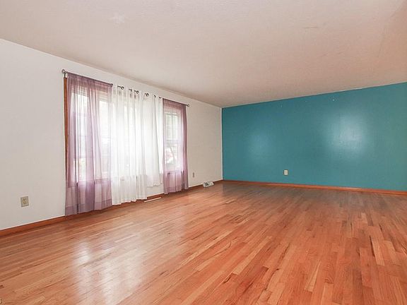 4th image of 6139 Stafford Dr