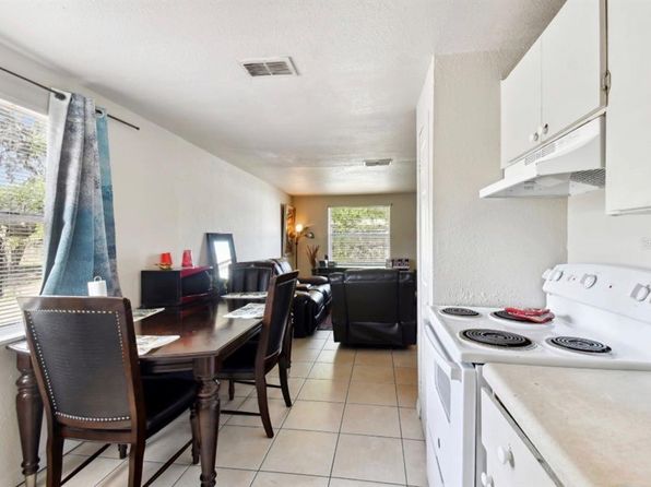 tampa-florida-82242378 picture