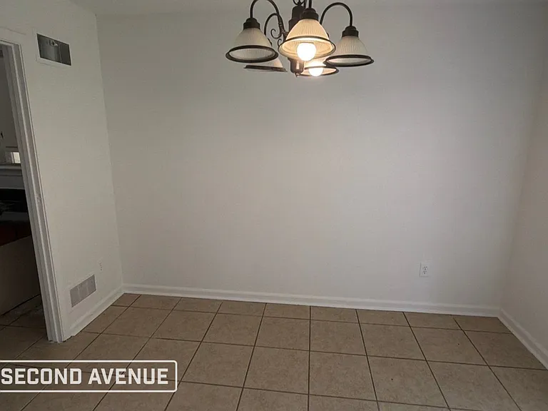 5052 Cedrick Ave — Photo 5
