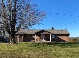 285 Fairview Rd, Williamstown, KY 41097