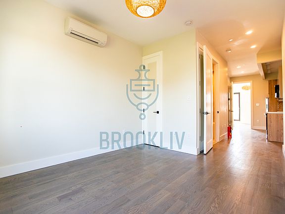 2nd image of 1283 Nostrand Ave #L4