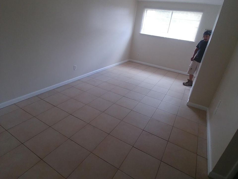 1st image of 3685 Cleveland Ave APT B4