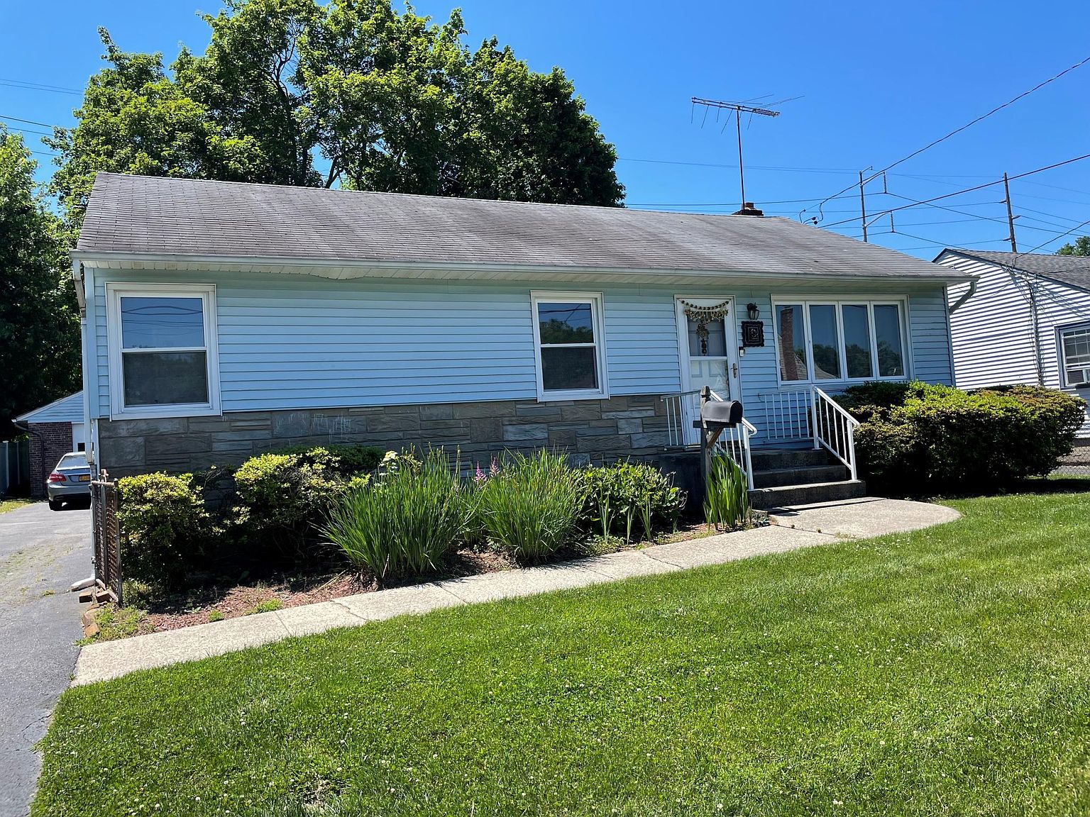 65 Arizona Ave, Syosset, NY 11791 Zillow