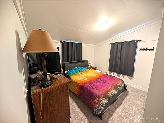4th image of 716 S Riverview Ave