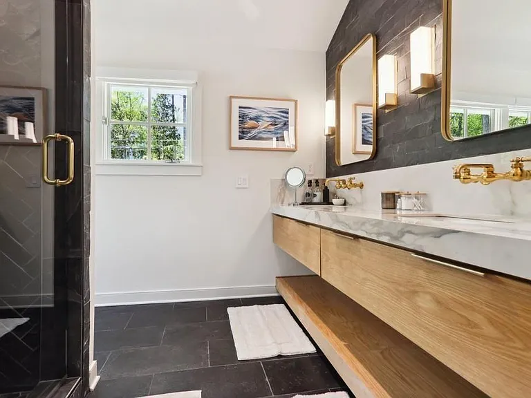 1007 Somerset Dr NW — Photo 16