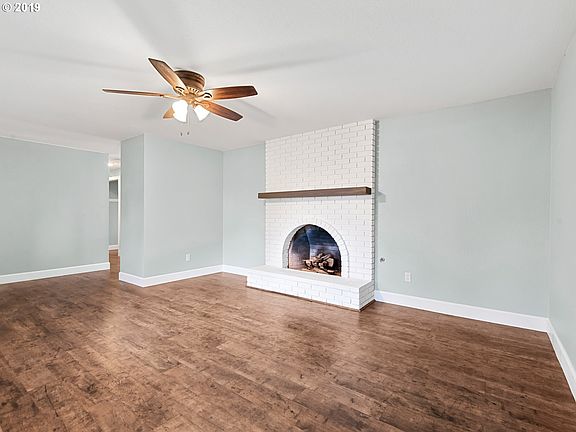 3rd image of 18690 Shenandoah Dr