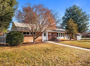 2301 Forest Dr, Waynesboro, VA 22980