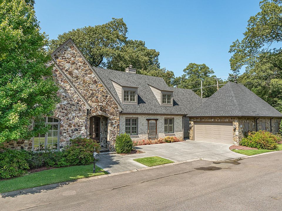 1st image of 919 Toscana Park Ct