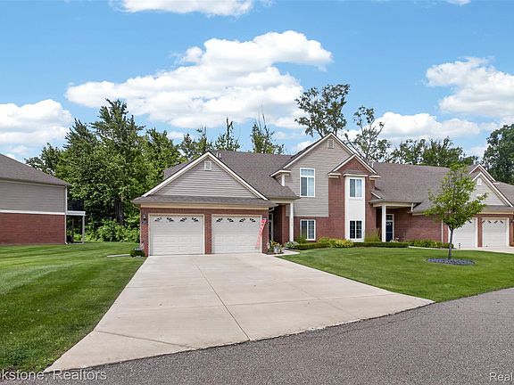 2nd image of 3773 Eagle Creek Dr