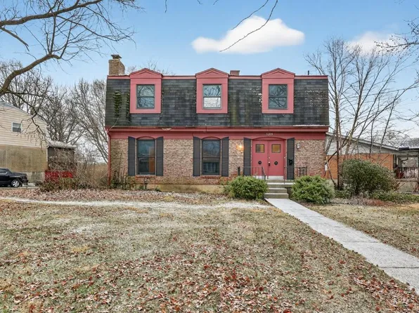 3209 Autumn Ln, Cincinnati, OH 45239