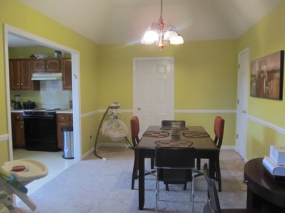 3rd image of 6880 Lake Forest Dr E