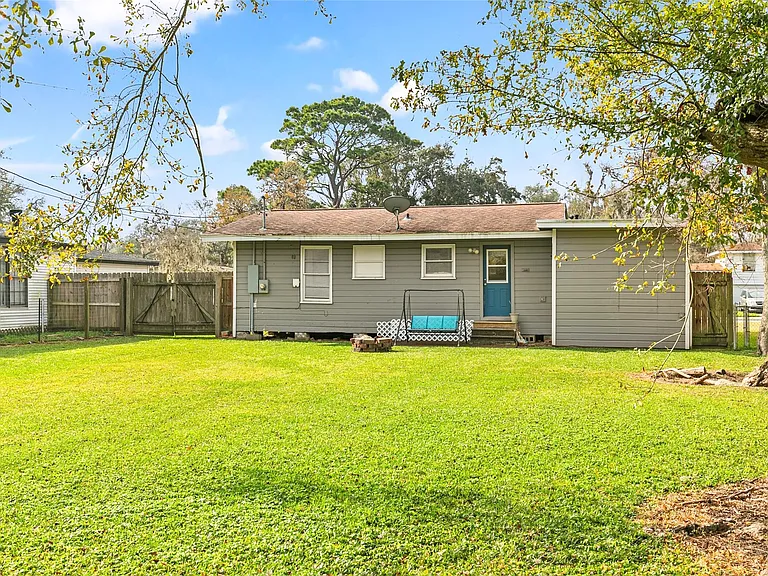 223 Jasmine St — Photo 18